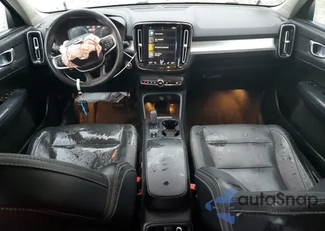 2019 Volvo Xc40 T5 Momentum из США, поврежденный, VIN YV4162UK9K2071843